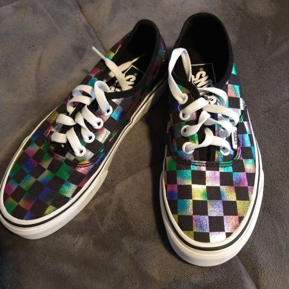 Vans - Picture 2 of 3